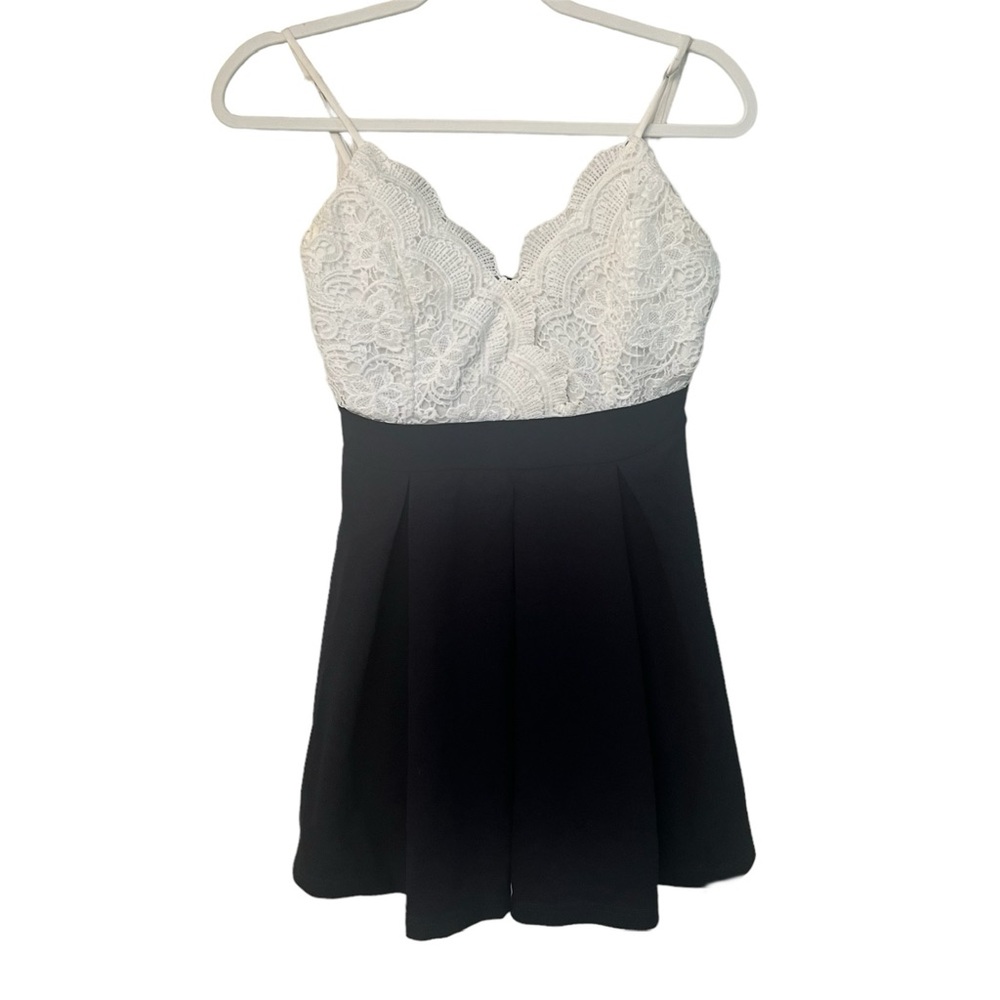 🤍 Windsor Double Dip Pleated Mini Dress 🤍
